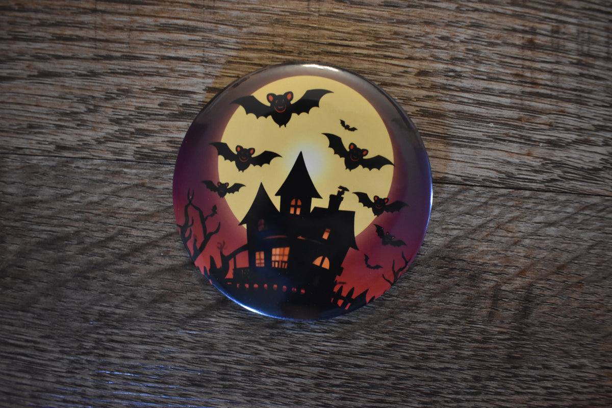3 Inch Round Halloween Magnet HAUNTED HOUSE